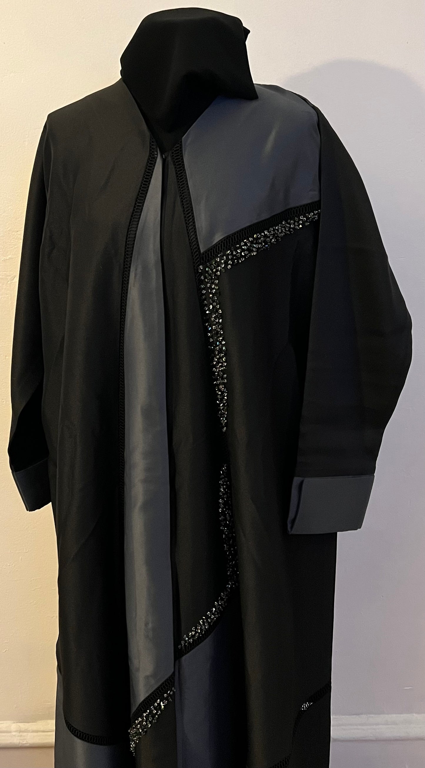 Mixed Crystal Abaya