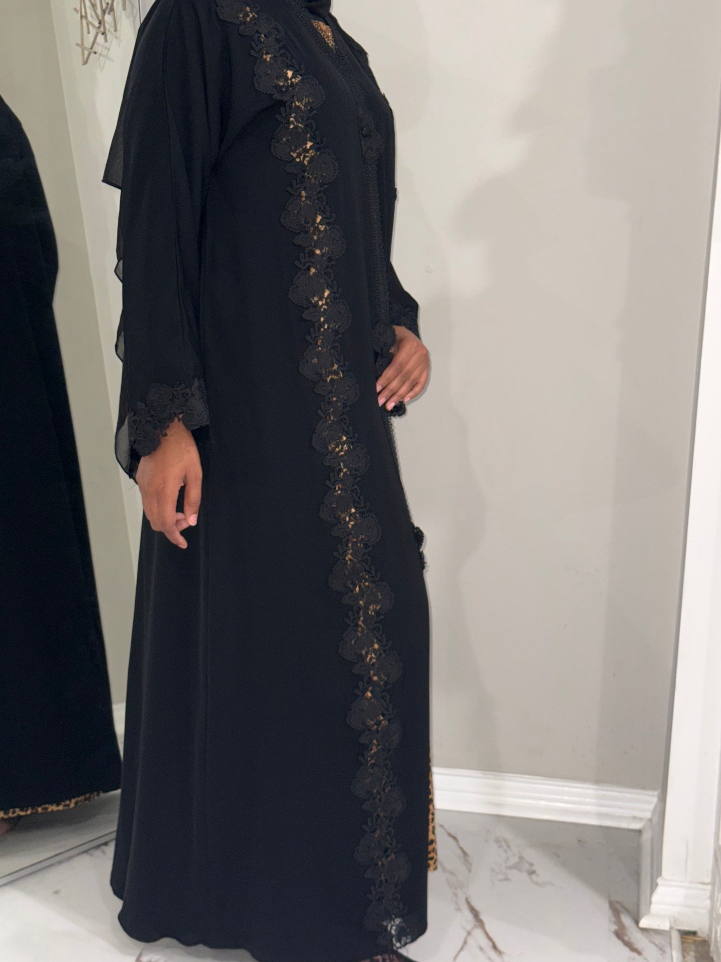 Old Dubai abaya