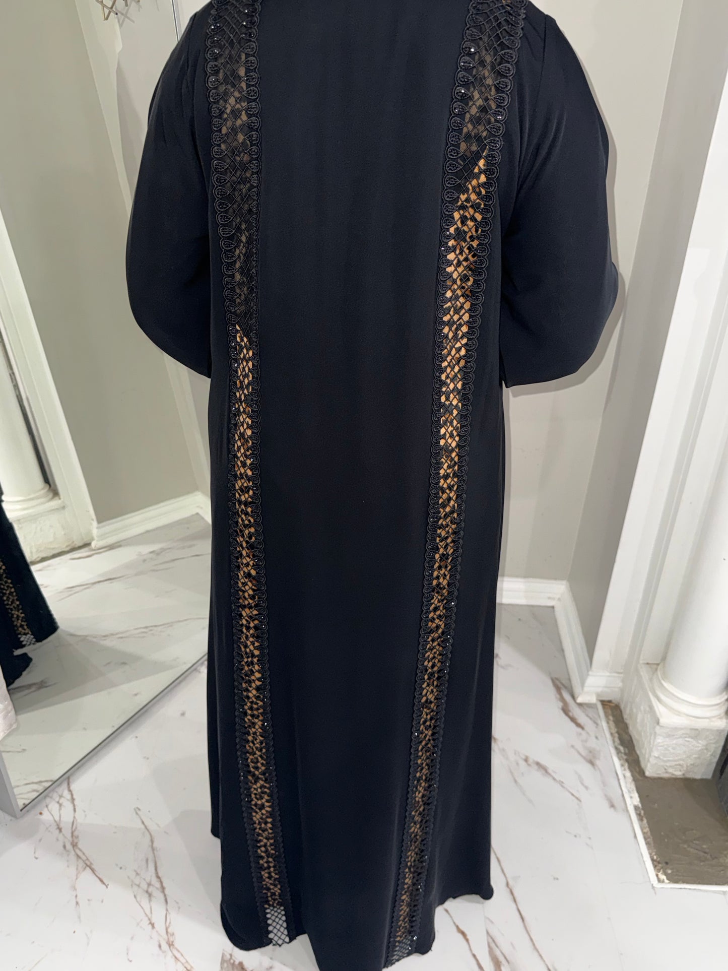 Crossed Pears Abaya