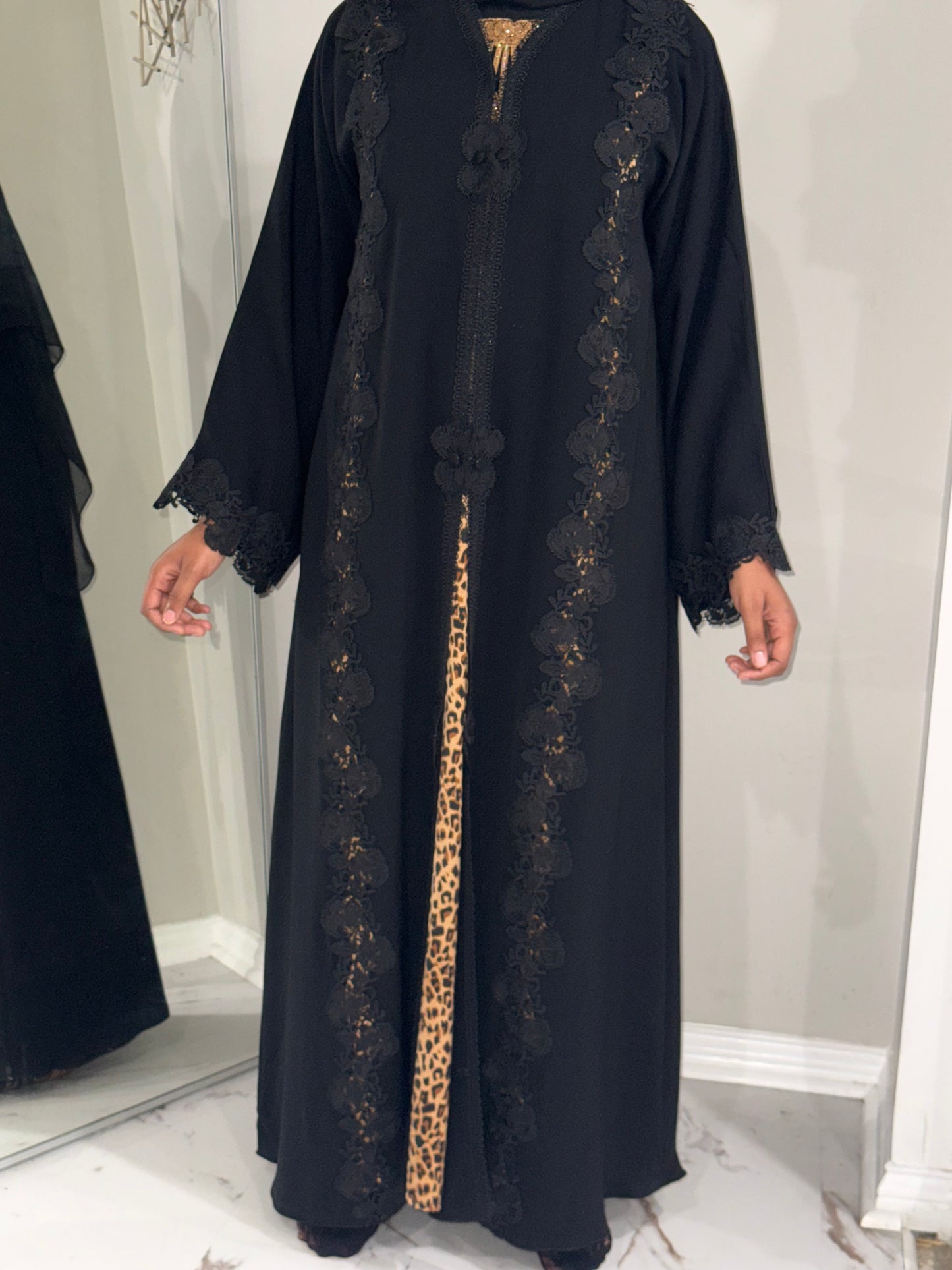 Old Dubai abaya