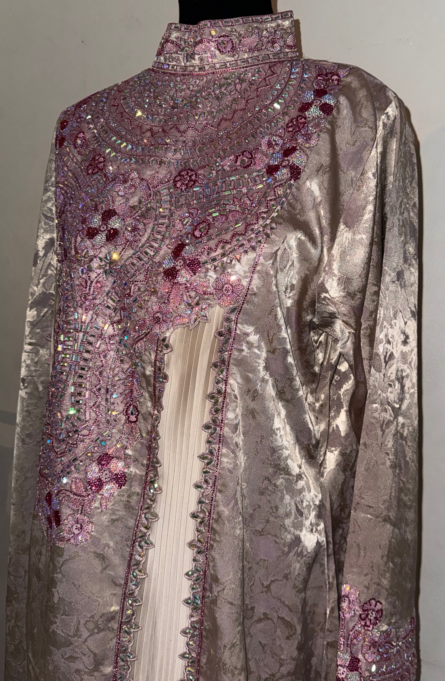 Pink- cream pleats Mukhawar