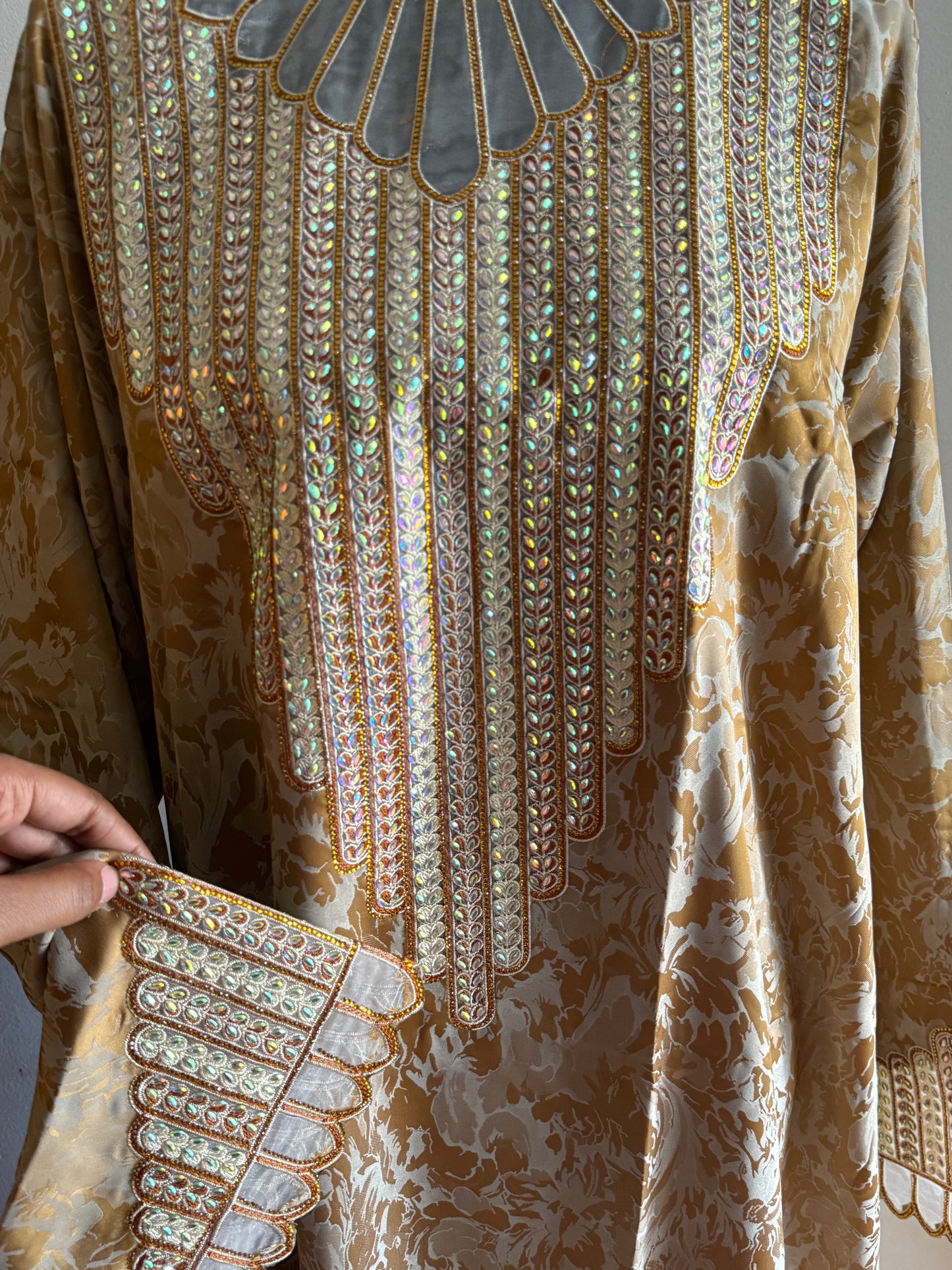 60 Brown tone Mukhawar