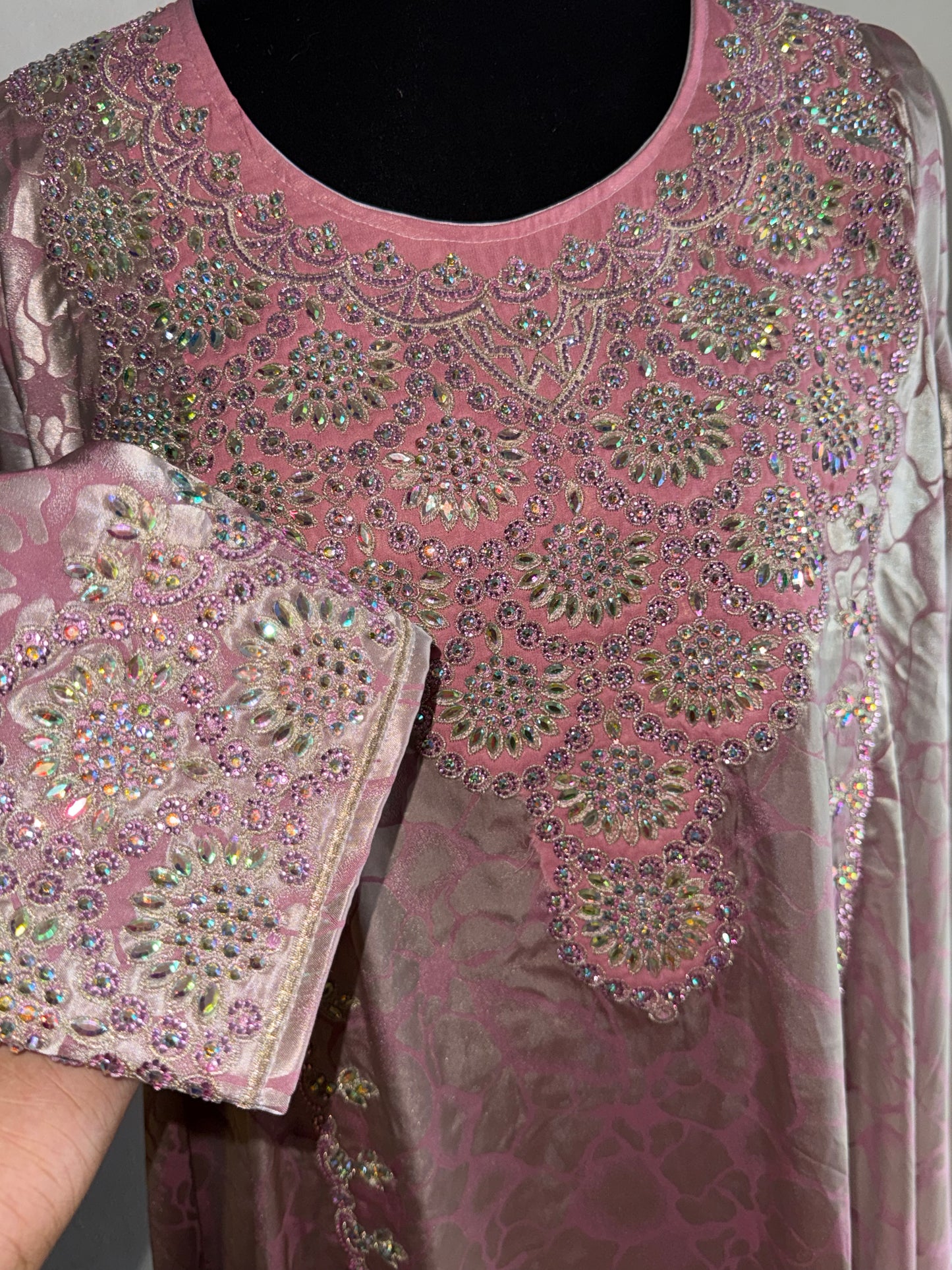 58 pink Mukhawar